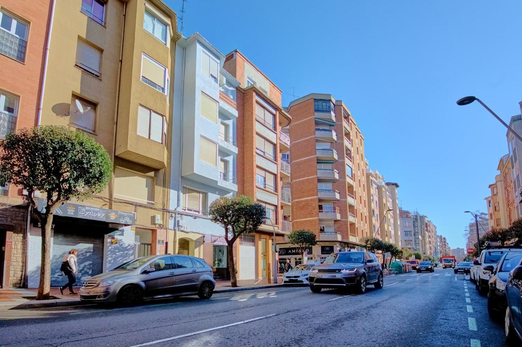 Casa Galdos By Clabao Apartment Logrono Exterior photo